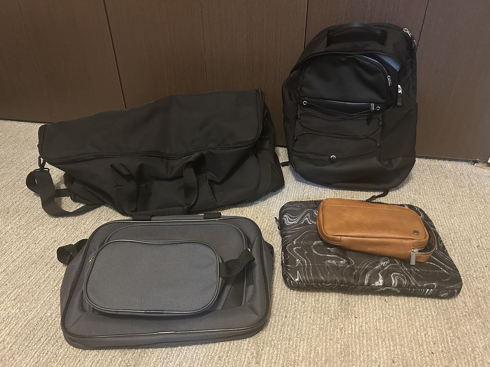 Misc. Bags, Laptop Cases, Backpacks & Duffles