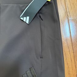 Athletic pants for women