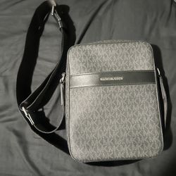 Michael Kors  Black For Man 