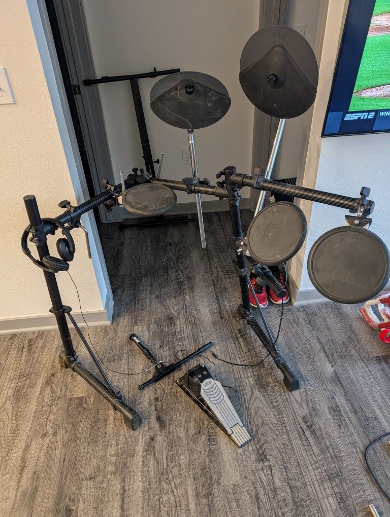Roland TD6 Electric Drum Kit