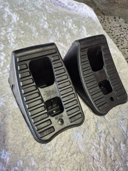 Heavy Duty Wheel Chocks