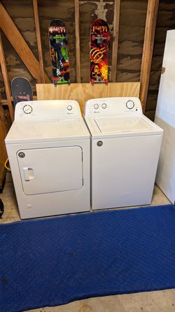 Washer dryer set