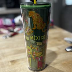NWT Starbucks Mexico Limited Edition plastic tumbler