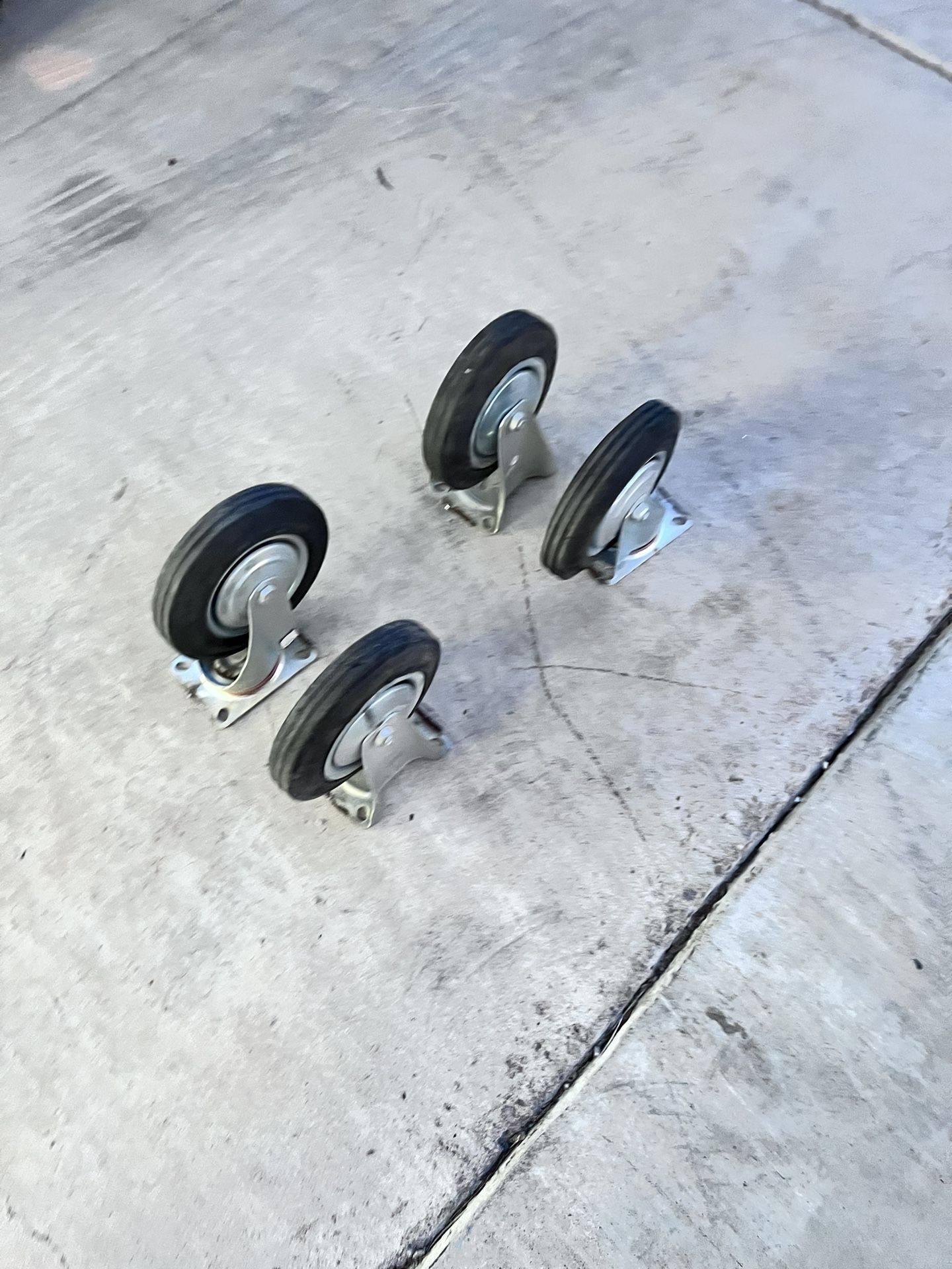 Set Of 4 Casters for Sale in Las Vegas, NV OfferUp
