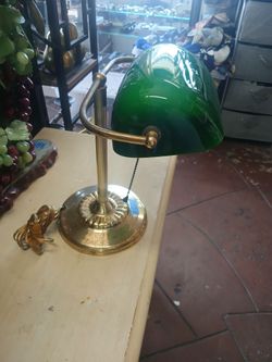 Vtg Bankers Lamp Emeralite Green Glass Shade Brass Base Desk Office Light