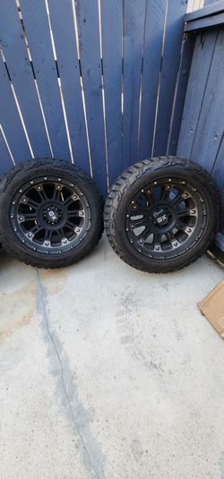 KMC XD Wheels with  285/55/20 tires Ford f150