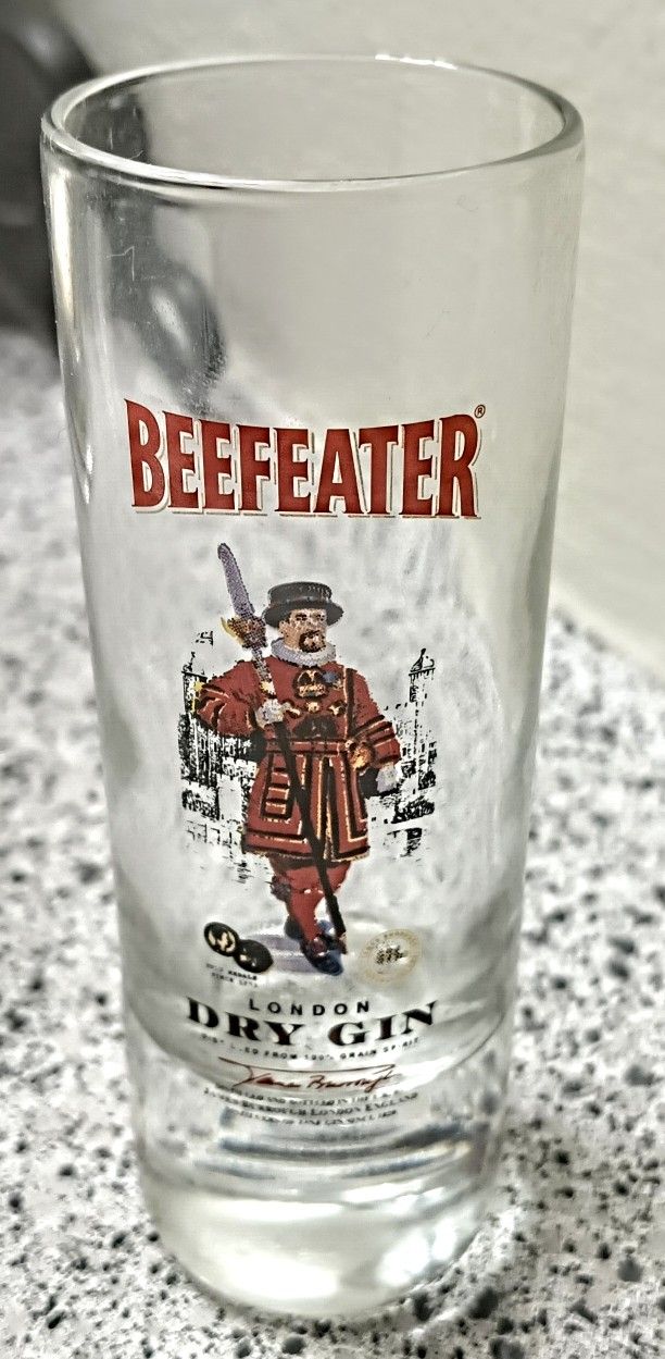 BEEFEATER London Dry Gin tall heavy bottomed shot glass collectible