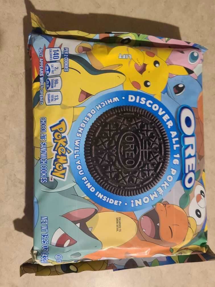 Pokémon Oreo Cookies