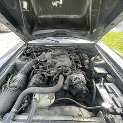 2003 Ford Mustang V6 