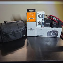 Camera Canon EOS 90D Combo