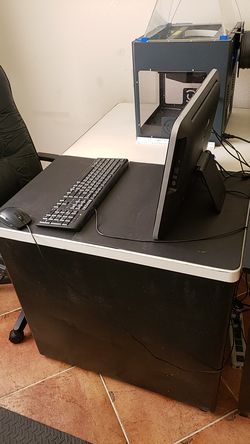 single pedestal tanker desk