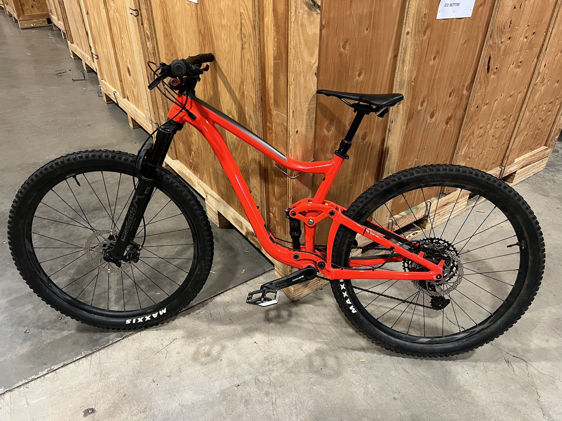 Giant Trance 3 - Size Medium, Great Condition.