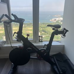 Peloton Bike
