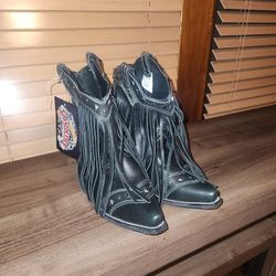 NWOT Rockin’ Country Collection (11-M) Black Leather Cowboy Boots Fringe Studs