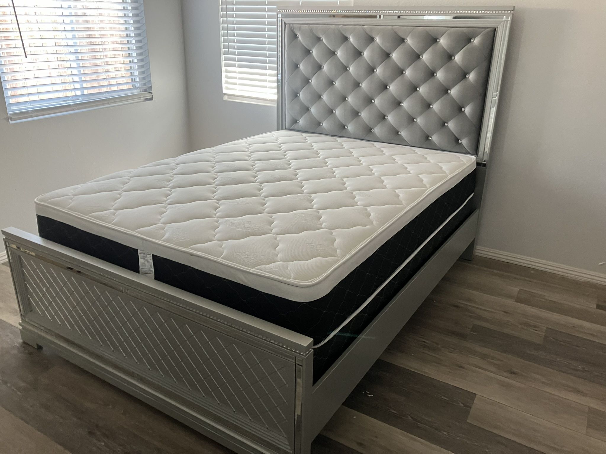 Queen Size Bed Frame With Mattress