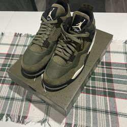 Jordan 4 Olive Size 9.5