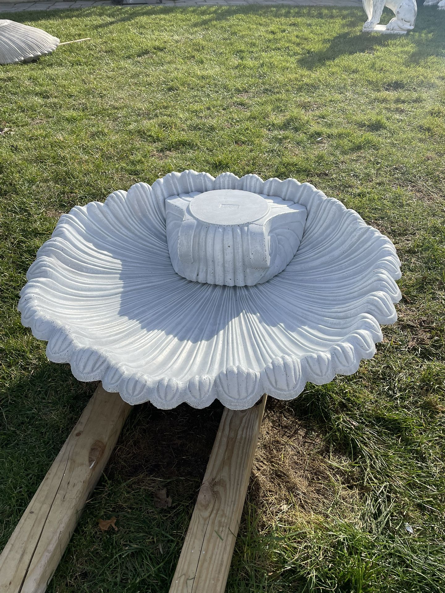 Large Clamshell Birdbath/ Fountain