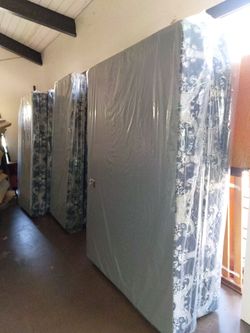 QUEEN BOX SPRING ONLY
