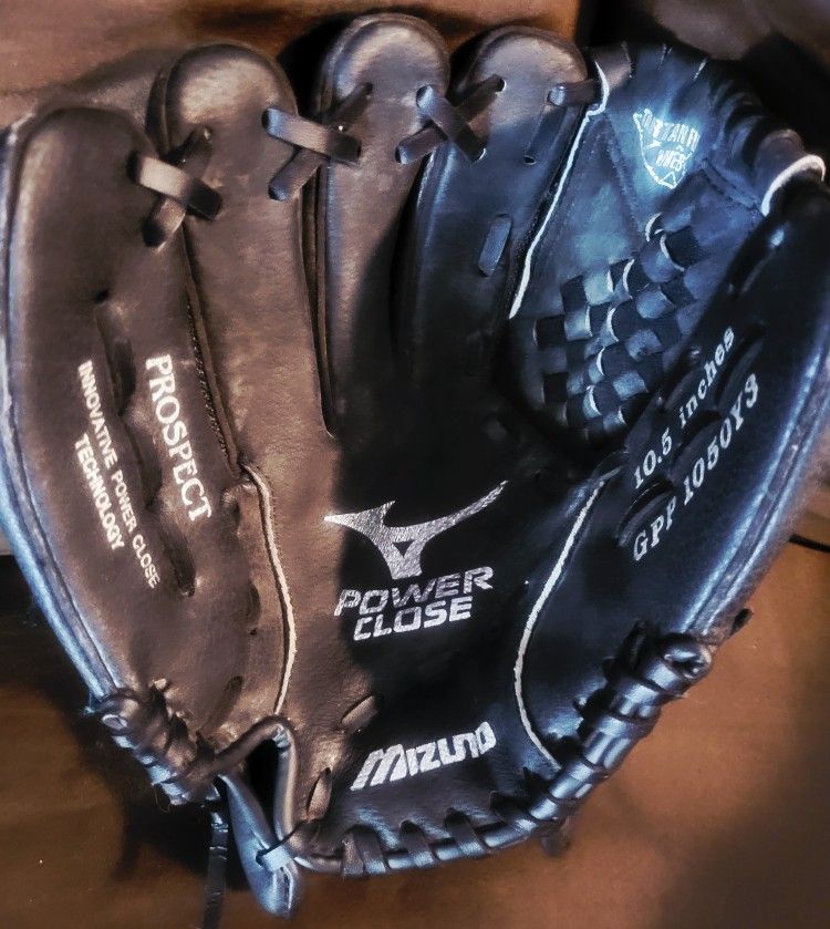 MIZUNO BRAND YOUTH BASEBALL ⚾️ GLOVE