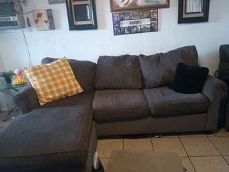 FREE COUCH