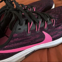 Nike Shoes 8.5