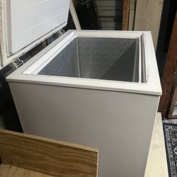 Frigidaire Freezer 