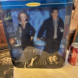 The X files Barbie & Ken set