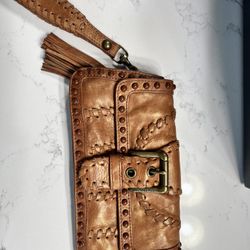 Wristlet