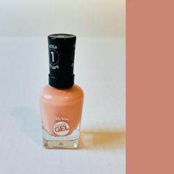 Sally Hansen Miracle Gel 184 Frill Seeker Nail Polish