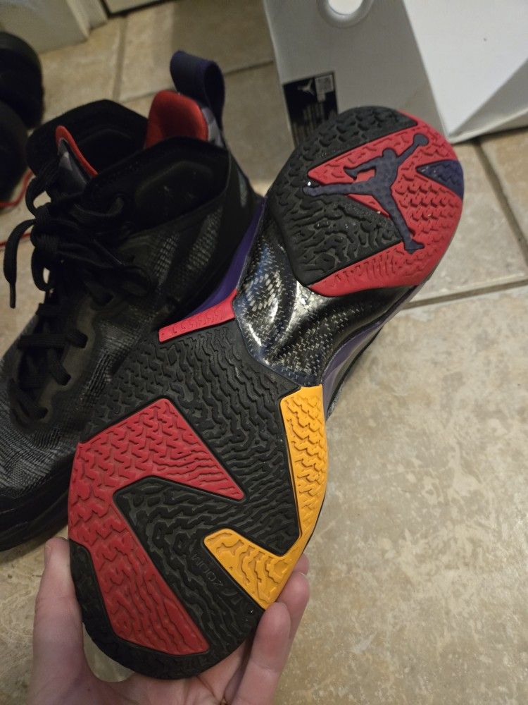 Nike Air Jordan 37 Black/purple