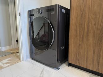 Smart LG thin Washer Dryer all in one WM699HBA