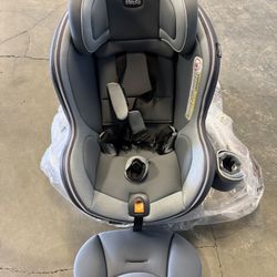 Chicco NextFit Convertible Car Seat w/ Infant Insert – Clean