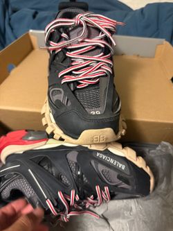 Balenciaga Track Runner sz 7.5m with serial to match