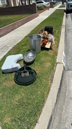Free stuff on ibex and 186th street need it gone