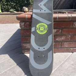 Skateboard 