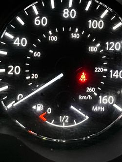 Nissan pathfinder sv 4wd