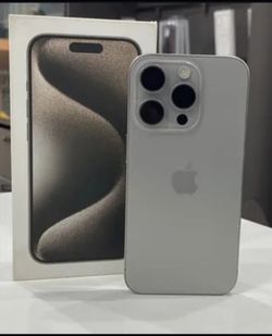 𝚒𝙿𝚑𝚘𝚗𝚎 15 pro 𝚞𝚗𝚕𝚘𝚌𝚔𝚎𝚍 𝚠𝚒𝚝𝚑 𝚠𝚊𝚛𝚛𝚊𝚗𝚝𝚢