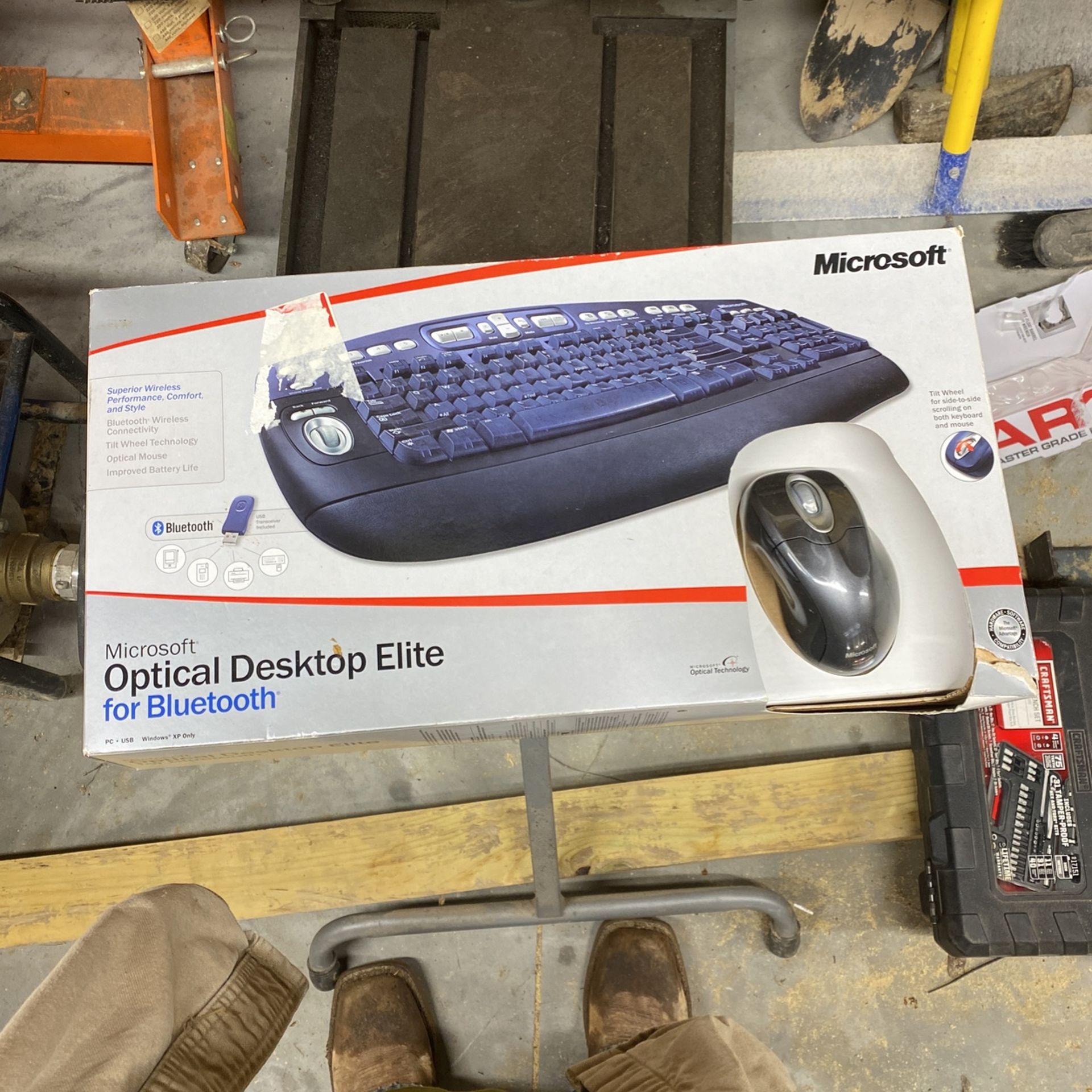keyboard and mouse