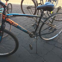 Infinity Boss Three Mountain Bike