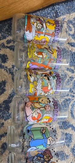 Vintage glasses, Flintstones & chipettes