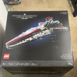 LEGO UCS Venator