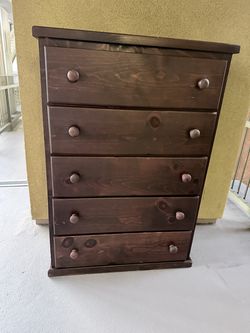 5 Drawers Dresser