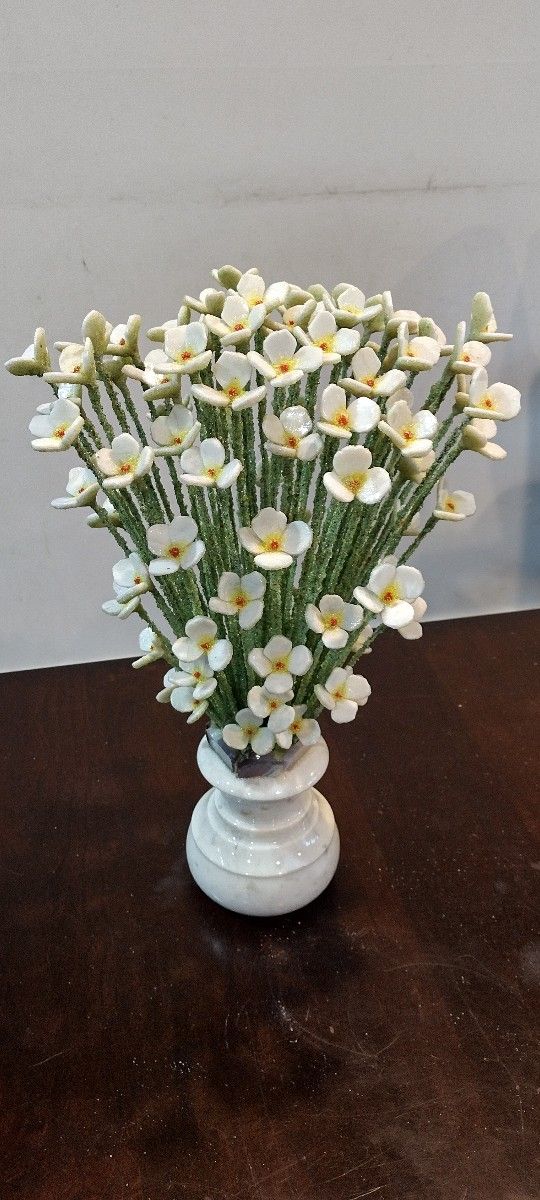 GORGEOUS BUNCH OF
FLOWERS.\HANDMADE\