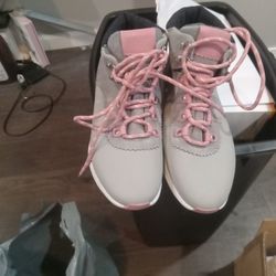 Cole Hann Low Boots Sz7