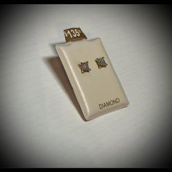 10K Diamond Gold Stud Earrings