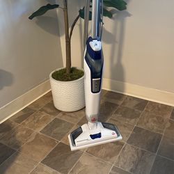 BISSELL Deluxe Steam Mop.