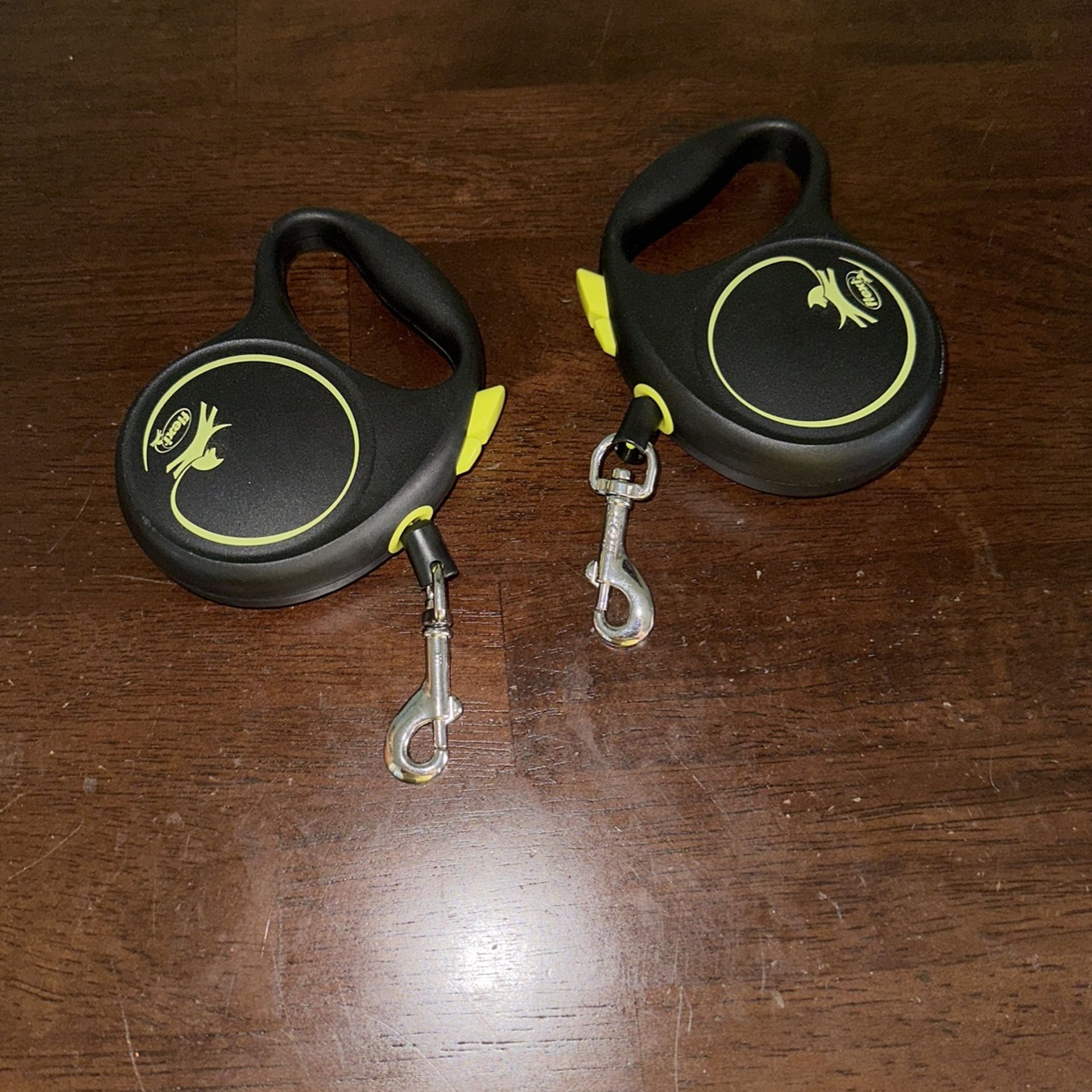 Two Retractable Leashes For Small Dog Or Puppy