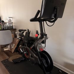 Peloton Bike