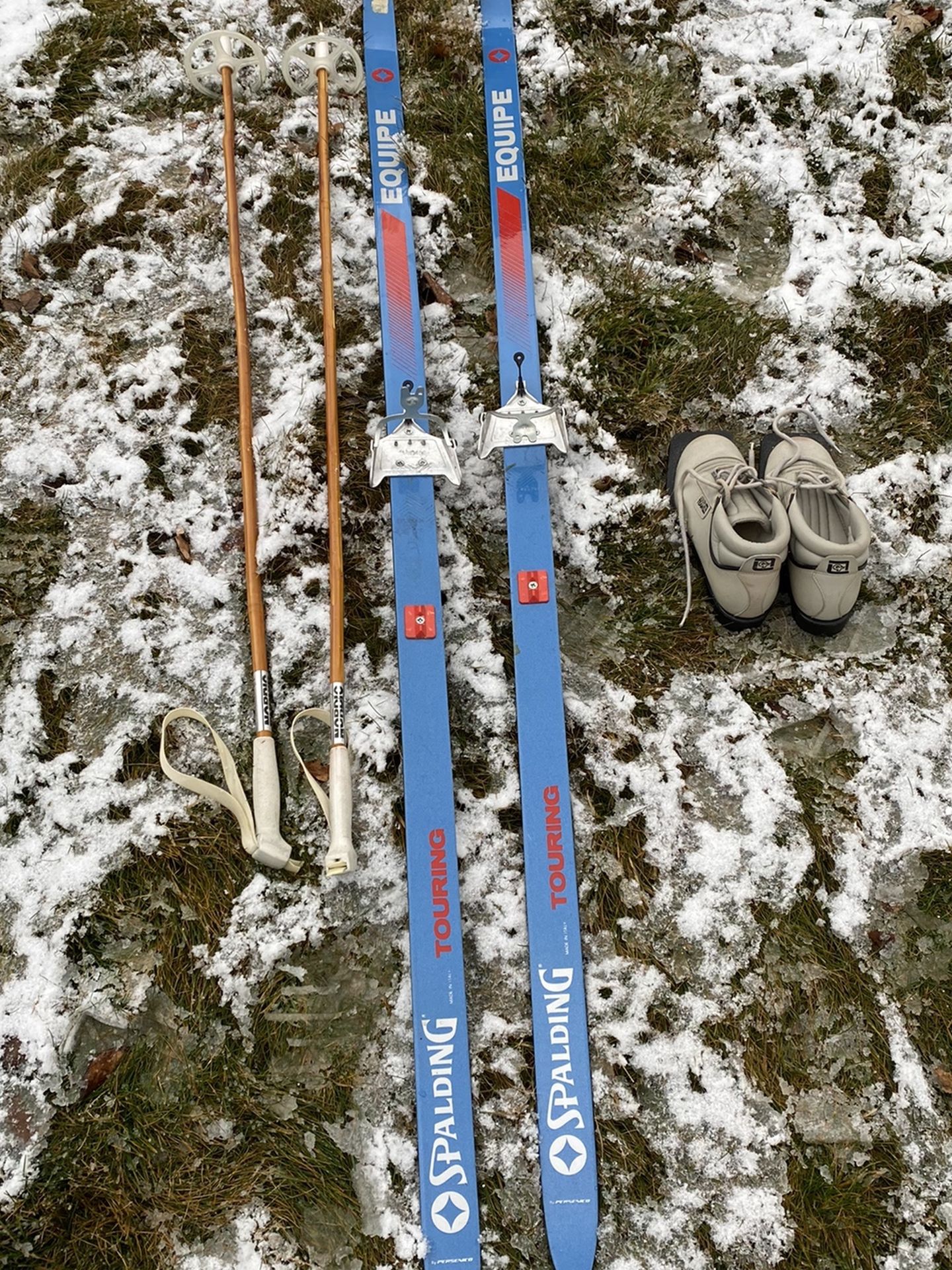 Cross Country Skis with Poles and Boots (size 7-W)