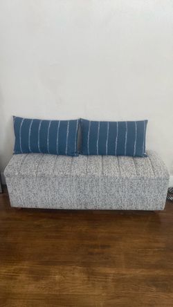 Storage oversize ottoman